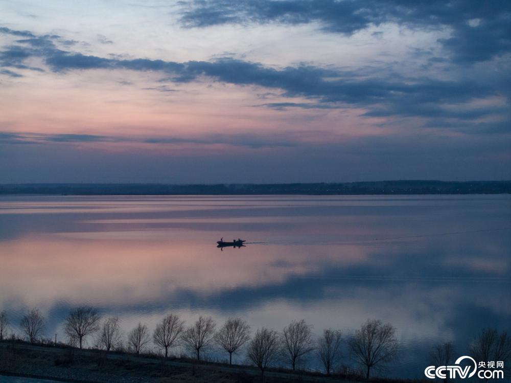 沈阳卧龙湖碧波浩淼
