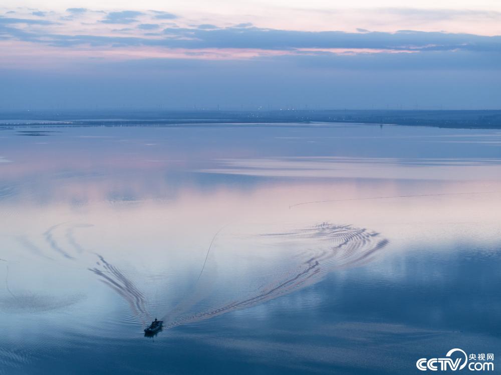 沈阳卧龙湖碧波浩淼