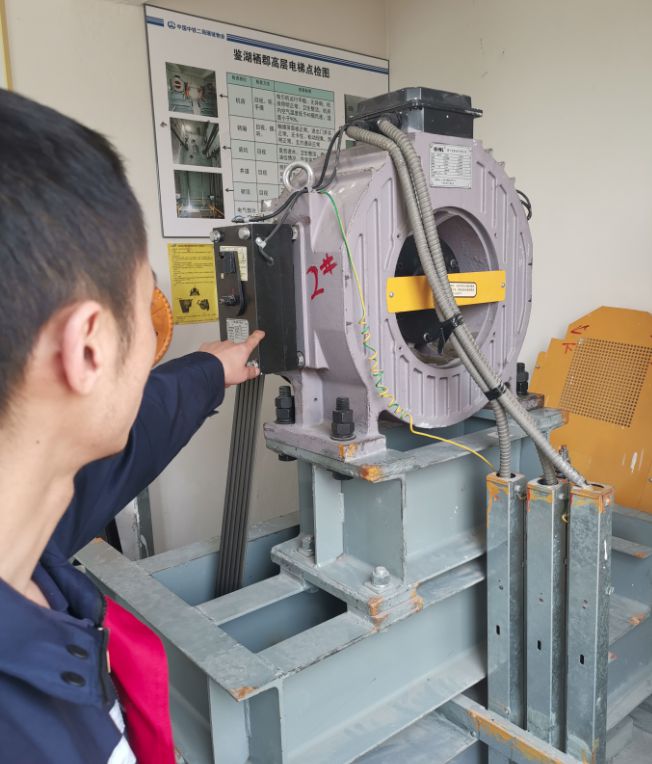 闹心!小区康力电梯两年故障18次......-东北新闻网