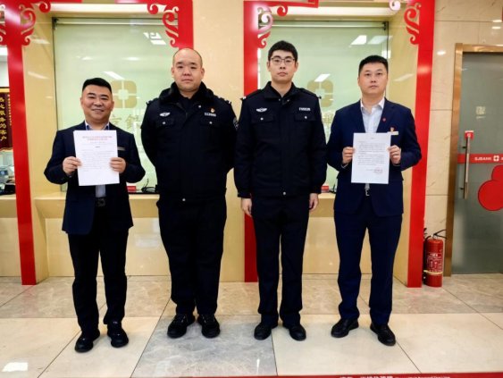 b03b1dedf1b91d27133c3d9936ccb908