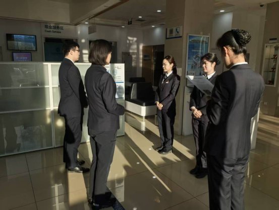 沈北辉山支行：一本书的内容 一颗心的守护