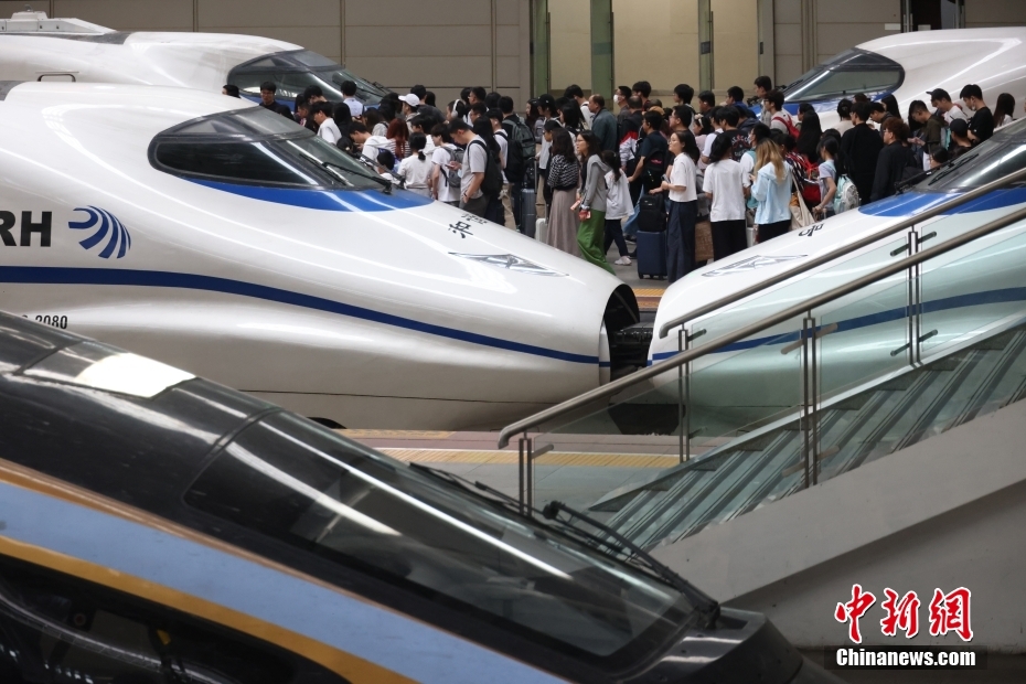 长三角铁路迎来端午假期返程客流高峰