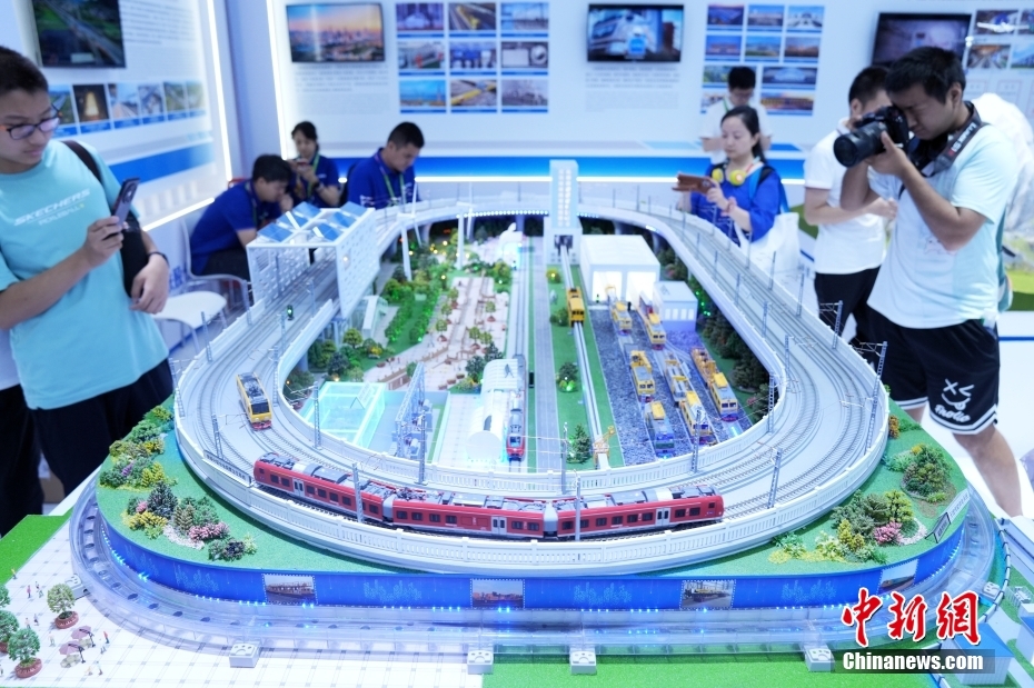 世界高速铁路大会展现中国铁路综合实力