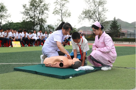 职普融通 携手育人 敬畏生命 “救”从“心”起”624.png
