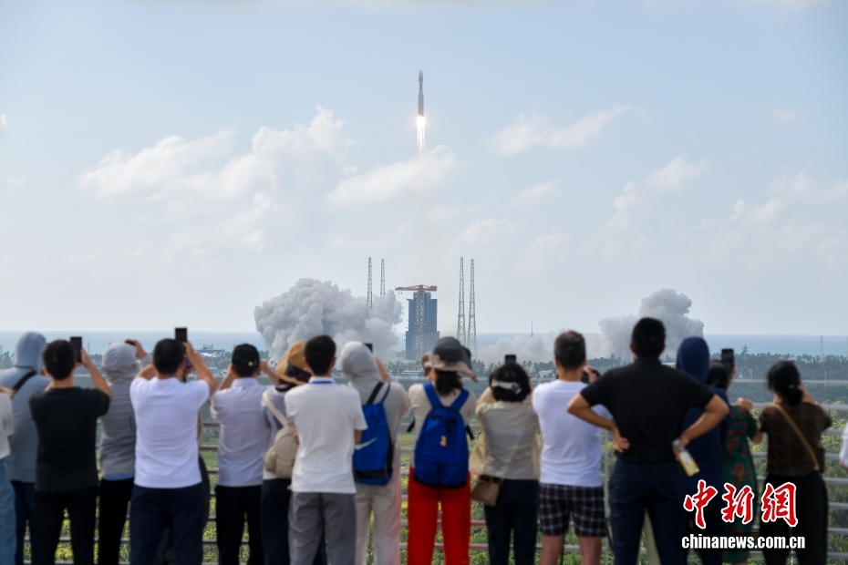 中国成功发射卫星互联网低轨12组卫星