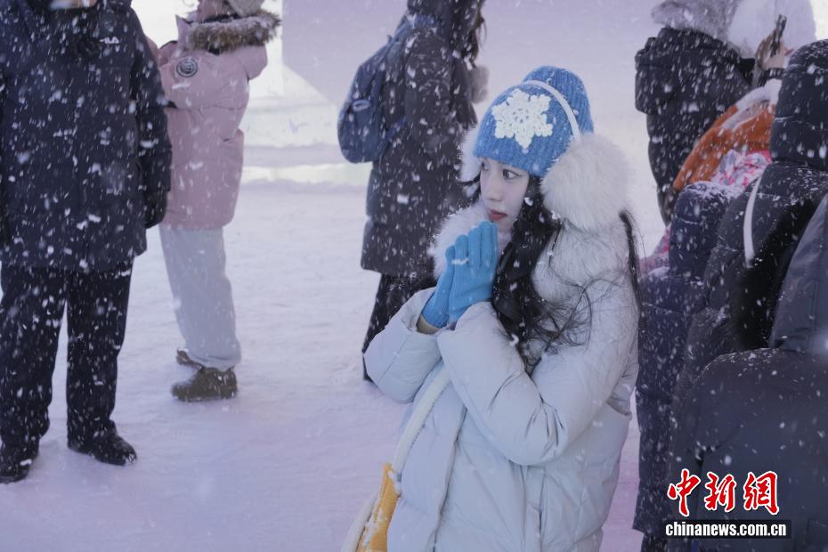 第42届哈尔滨国际冰雪节启幕