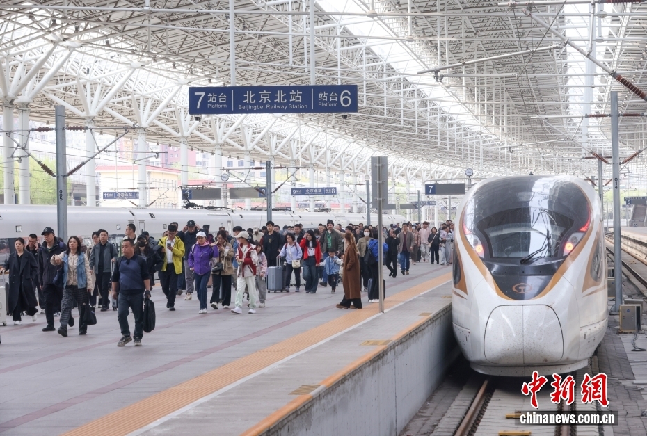 全国铁路清明假期运输启动 预计发送旅客9050万人次