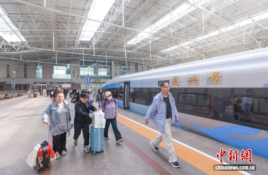 全国铁路清明假期运输启动 预计发送旅客9050万人次