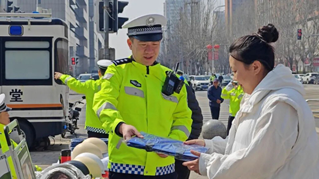 夯到了！抚顺交警“马路学堂”上线